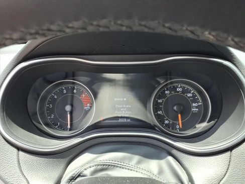 Used 2022 Jeep Cherokee Latitude Lux w/ Sun & Sound Group FWD image 14