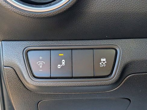 Used 2023 Kia Forte GT image 11