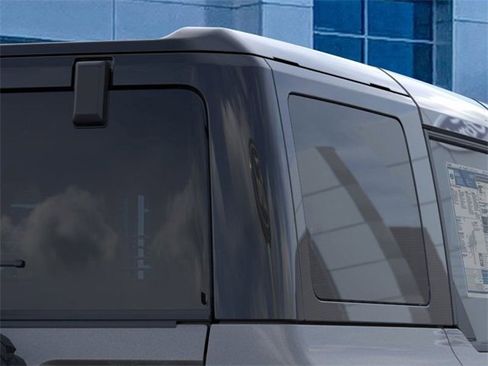 New 2025 Ford Bronco Badlands image 25