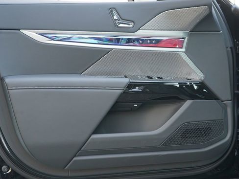 New 2026 BMW 740i 740i image 9