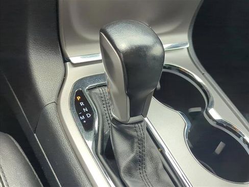 Used 2020 Jeep Grand Cherokee Altitude RWD image 23