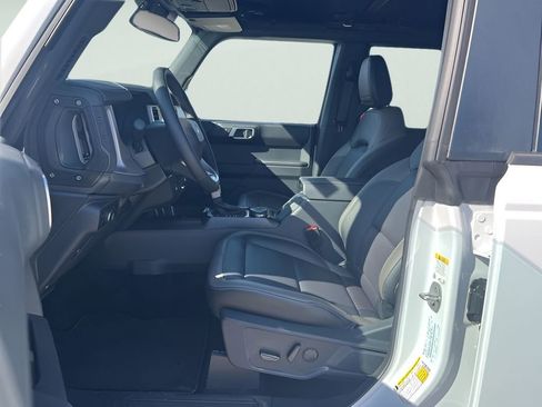 New 2025 Ford Bronco Outer Banks AWD/4WD image 19