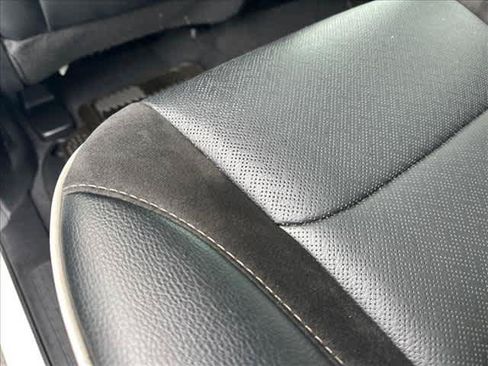 Used 2025 RAM 1500 Laramie AWD/4WD image 14
