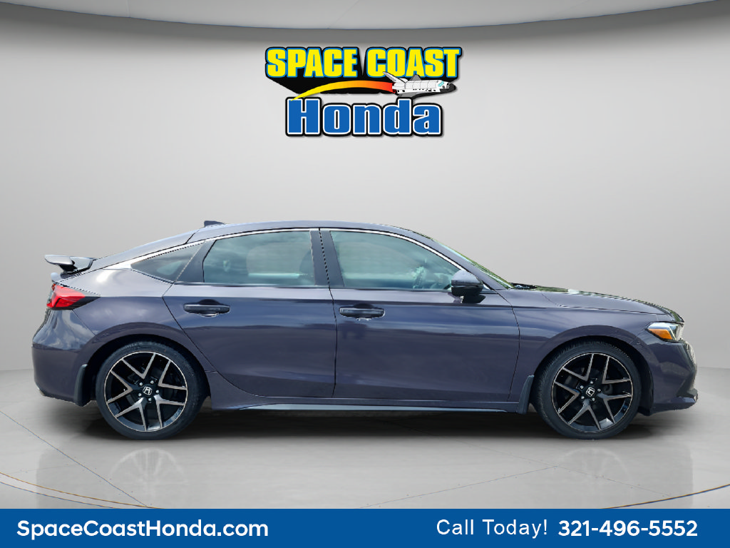 Used 2022 Honda Civic Sport Touring image 2