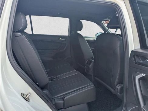 Used 2022 Volkswagen Tiguan SE R-Line FWD image 19
