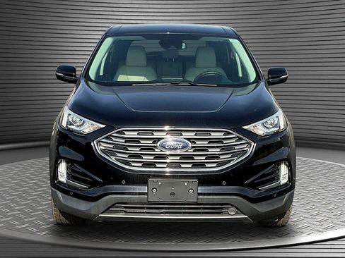 Used 2022 Ford Edge Titanium AWD/4WD image 2