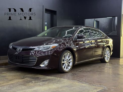 Used 2014 Toyota Avalon Limited FWD image 1