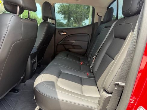 Used 2021 Chevrolet Colorado Z71 w/ Safety Package RWD image 15