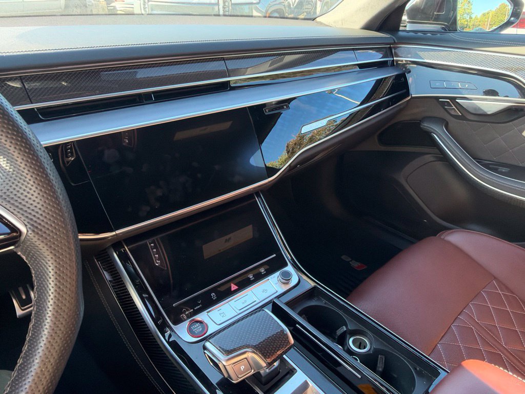 Used 2023 Audi S8 AWD/4WD image 4