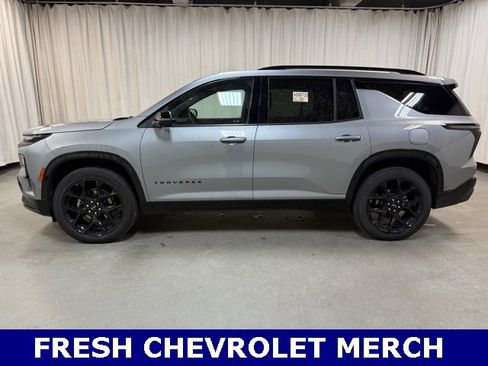 Used 2024 Chevrolet Traverse RS w/ LPO, Floor Liner Package image 9