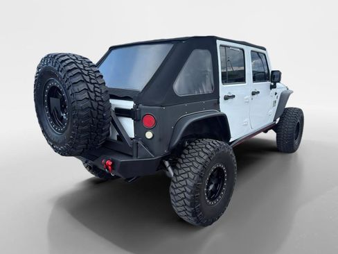Used 2015 Jeep Wrangler Unlimited Sahara w/ Dual Top Group AWD/4WD image 5