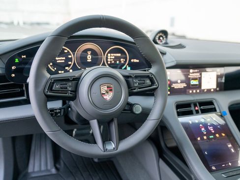 New 2026 Porsche Taycan image 13