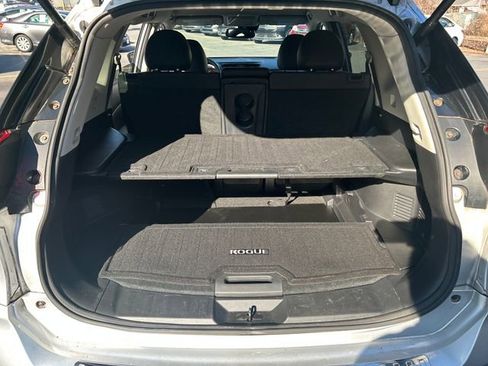 Used 2017 Nissan Rogue SL image 23