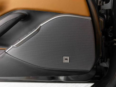 Used 2019 Ferrari Portofino image 45