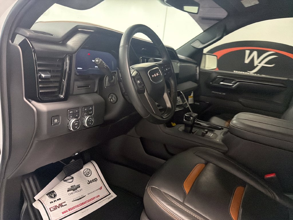 Used 2025 GMC Sierra 1500 AT4 AWD/4WD image 12