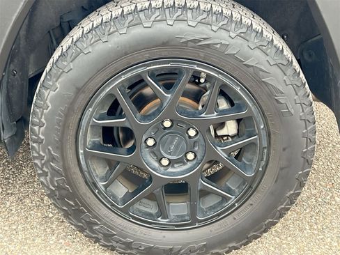 Used 2022 Toyota RAV4 LE image 14