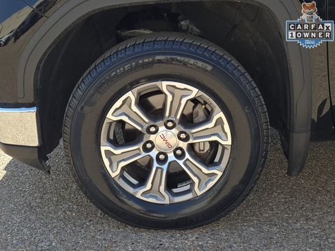 Used 2025 GMC Sierra 1500 SLT AWD/4WD image 11
