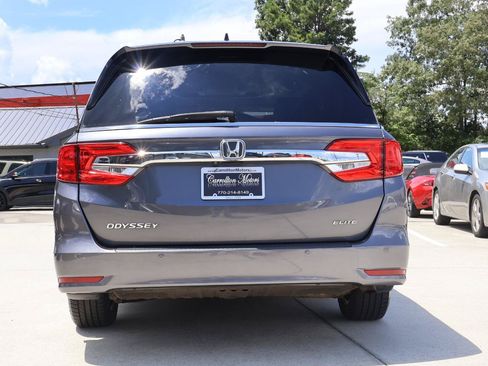 Used 2018 Honda Odyssey Elite image 5
