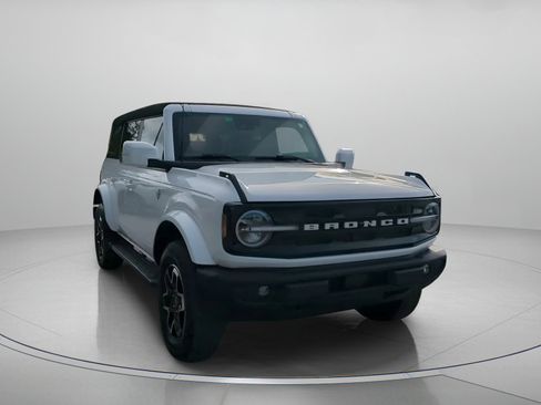 Certified 2023 Ford Bronco Outer Banks image 4