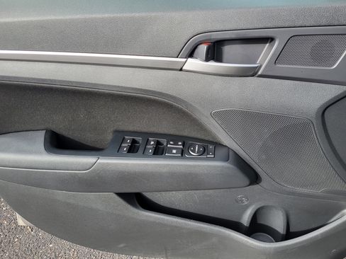 Used 2020 Hyundai Elantra Value Edition w/ Cargo Package (C1) image 7