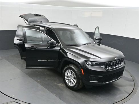 New 2025 Jeep Grand Cherokee Laredo X image 50