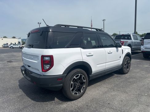 Used 2022 Ford Bronco Sport Outer Banks w/ Tech Package AWD/4WD image 3