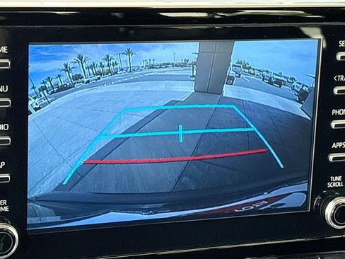 Used 2020 Toyota Corolla SE w/ Carpet Mat Package (TMS) FWD image 15