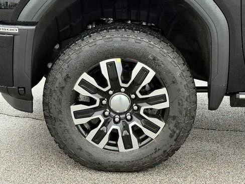 New 2026 GMC Sierra 2500 Denali Ultimate image 12