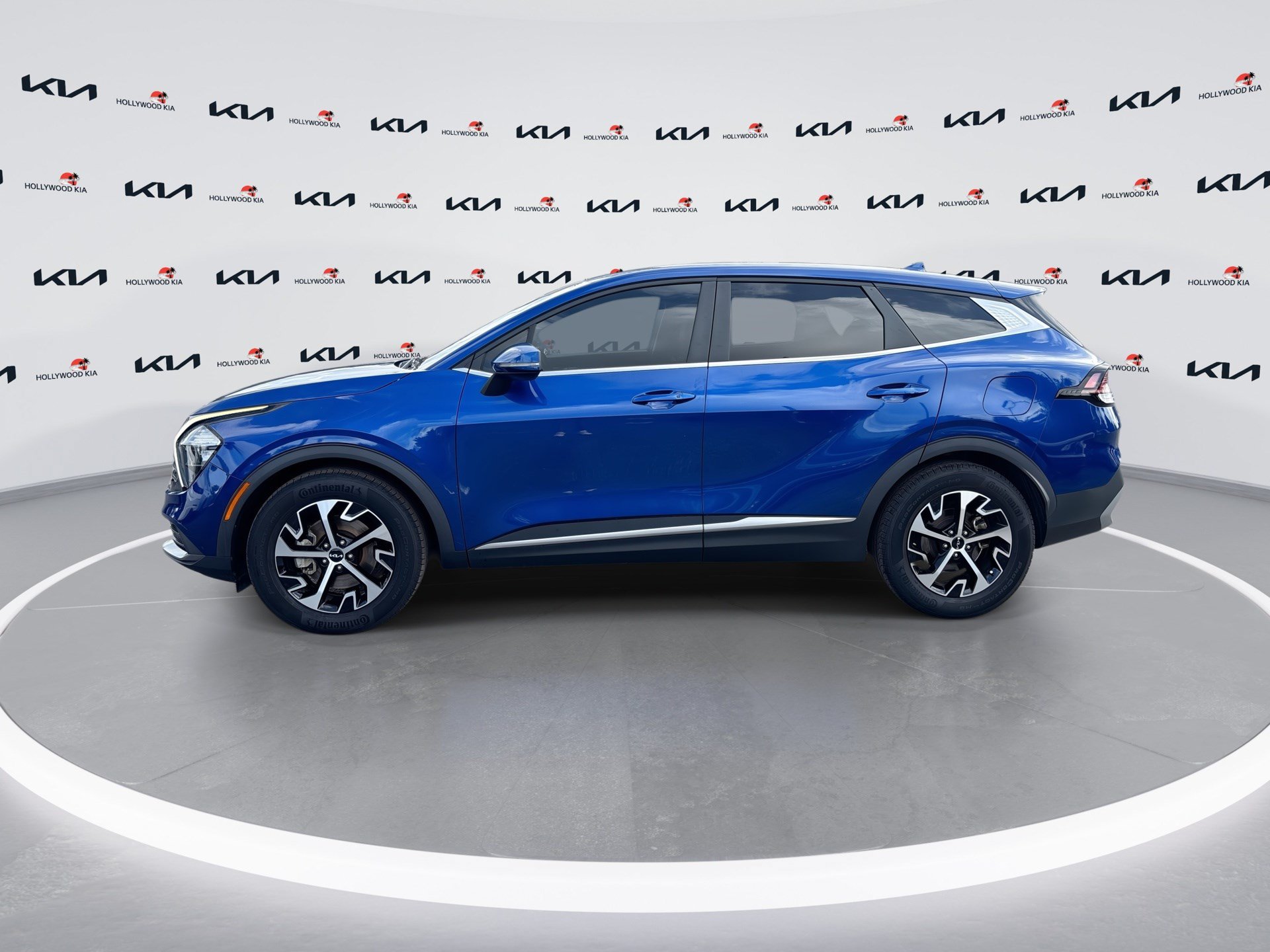 Used 2023 Kia Sportage EX FWD image 5