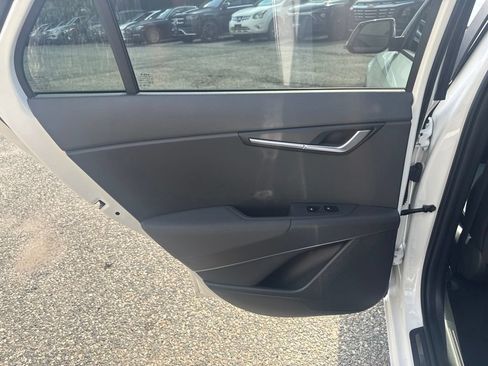Used 2023 Kia Niro Wave w/ Wave Preserve Package FWD image 18