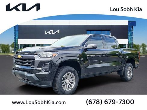 Used 2023 Chevrolet Colorado LT RWD image 1