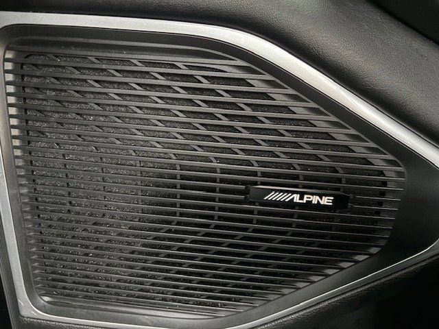 Used 2024 Jeep Wagoneer L Series II w/ Flexible Seating Group AWD/4WD image 15