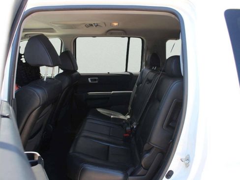 Used 2011 Honda Pilot Touring image 10