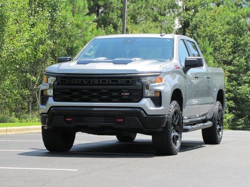 Used 2024 Chevrolet Silverado 1500 Custom Trail Boss AWD/4WD image 8