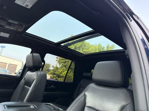 Used 2023 Chevrolet Tahoe LT w/ Luxury Package AWD/4WD image 33