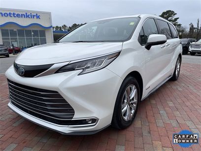 Used 2021 Toyota Sienna Limited