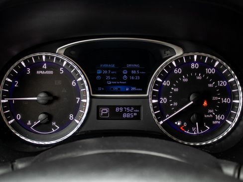 Used 2019 INFINITI QX60 Luxe w/ Essential Package image 34