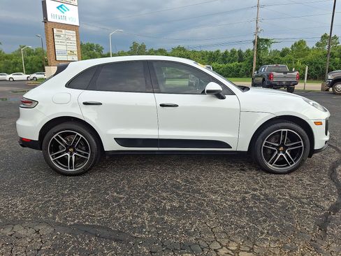 Used 2019 Porsche Macan AWD/4WD image 26