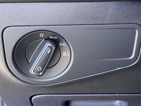 Certified 2024 Volkswagen Tiguan SE R-Line image 17