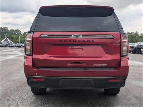 Used 2021 Chevrolet Suburban RST AWD/4WD image 6