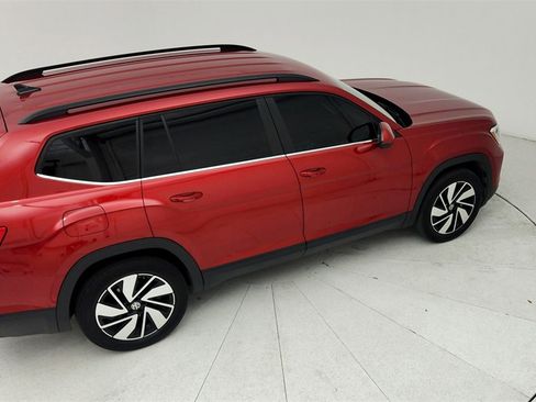 Used 2024 Volkswagen Atlas SE image 35
