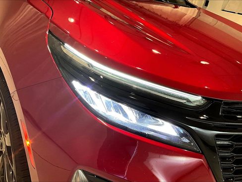 Used 2024 Chevrolet Equinox RS image 31