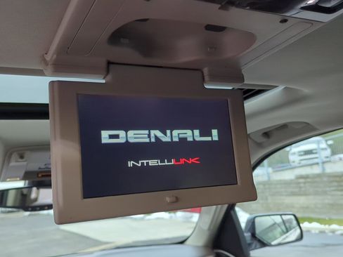 Used 2018 GMC Yukon XL Denali w/ Open Road Package image 11