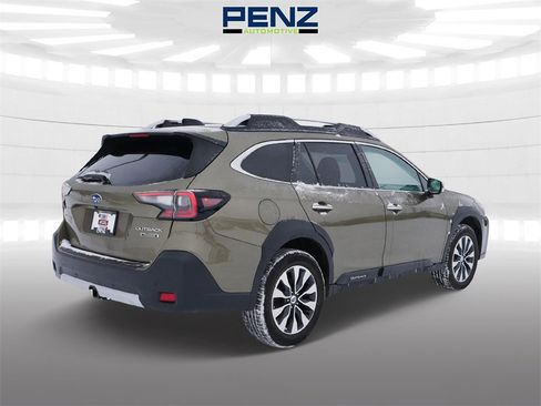 Used 2023 Subaru Outback Touring image 7