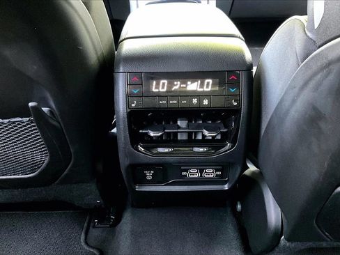 Certified 2025 Jeep Grand Cherokee Summit AWD/4WD image 17