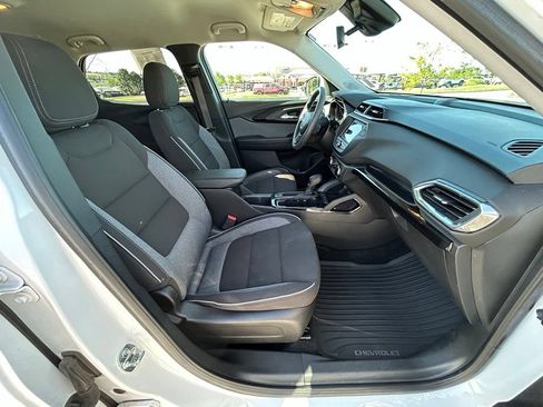 Used 2022 Chevrolet TrailBlazer LT AWD/4WD image 30