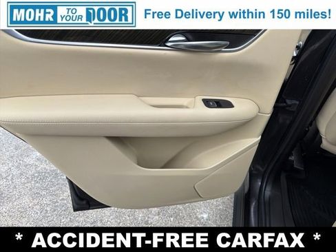 Used 2018 Cadillac XT5 Base image 30