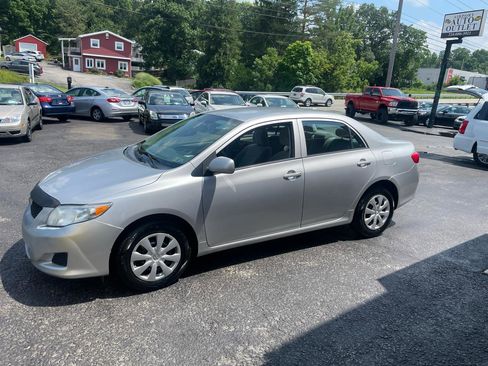 Used 2010 Toyota Corolla FWD image 8