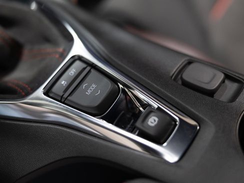 Used 2022 Chevrolet Camaro ZL1 image 38