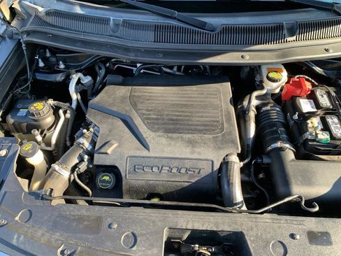 Used 2017 Ford Explorer Platinum image 22